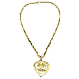 Chanel Cc Heart Pendant Metal Gold Gold_Plated Necklace Jewelry
